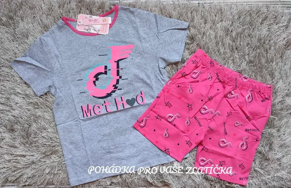 Dívčí letní pyžamo KUGO (146)