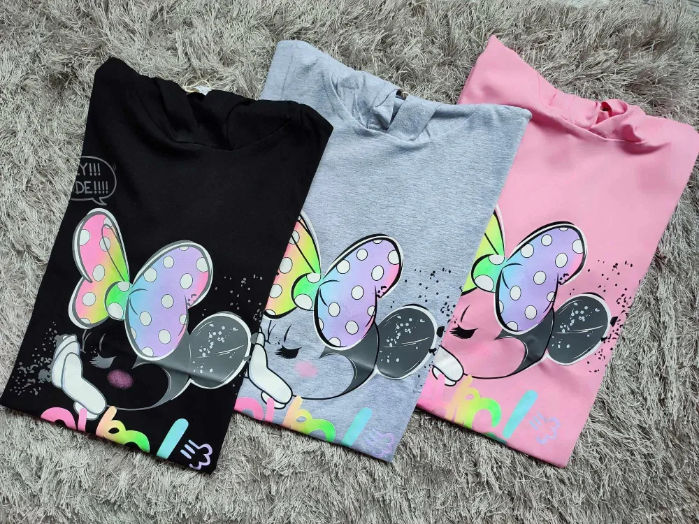 Dívčí šaty s kapucí KUGO (152,158)