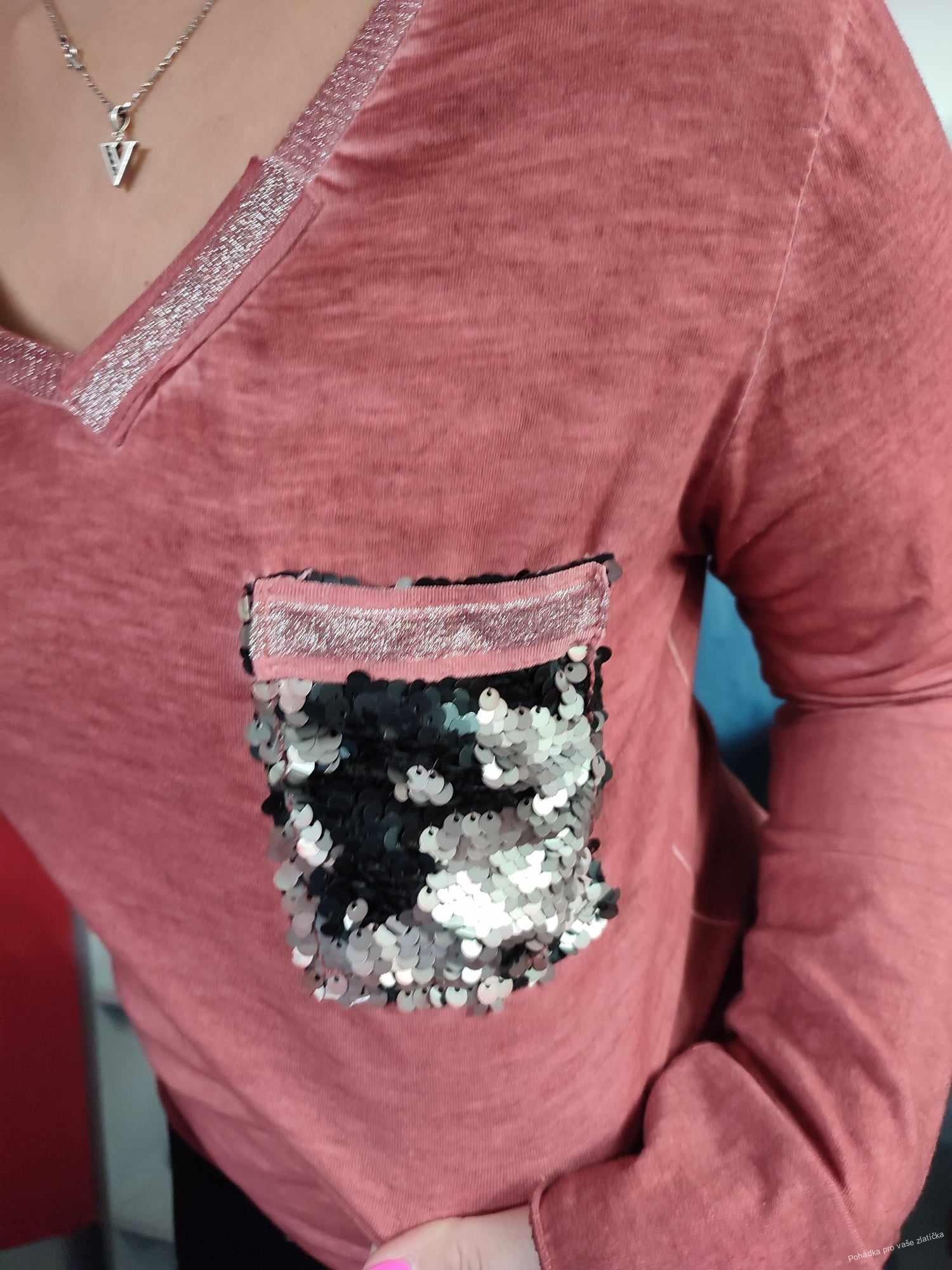 Dámský bavlněný top s aplikací