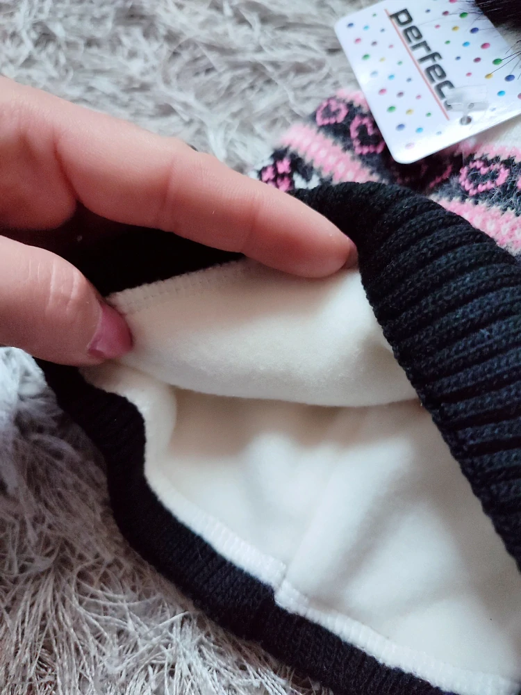 Dívčí zimní čepice