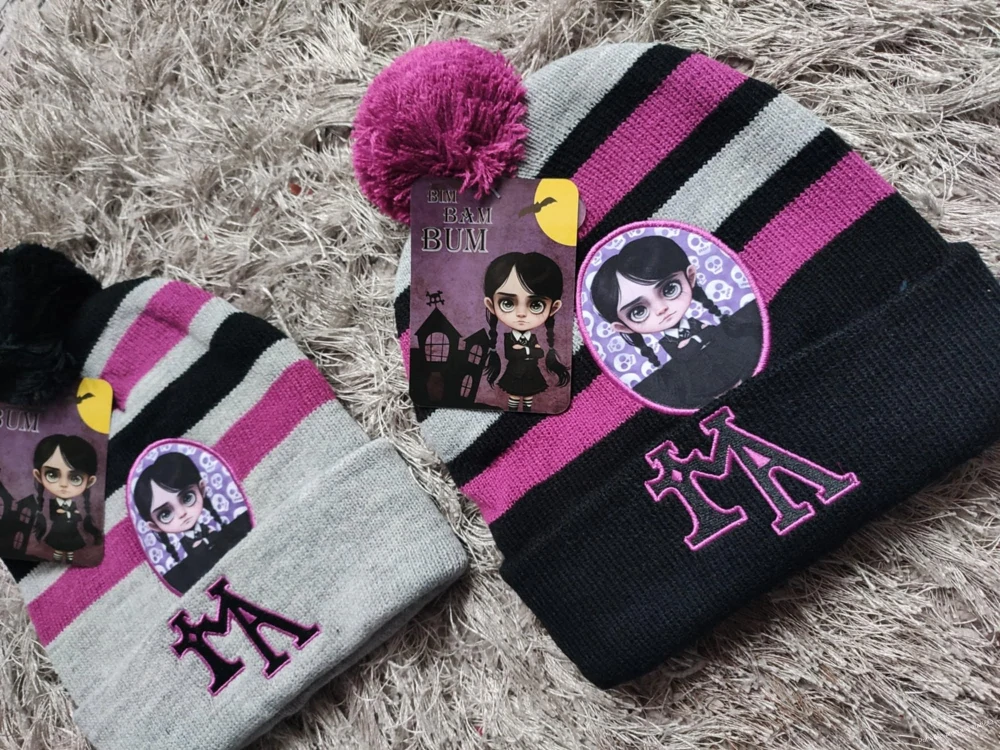 Zimní čepice WEDNESDAY 