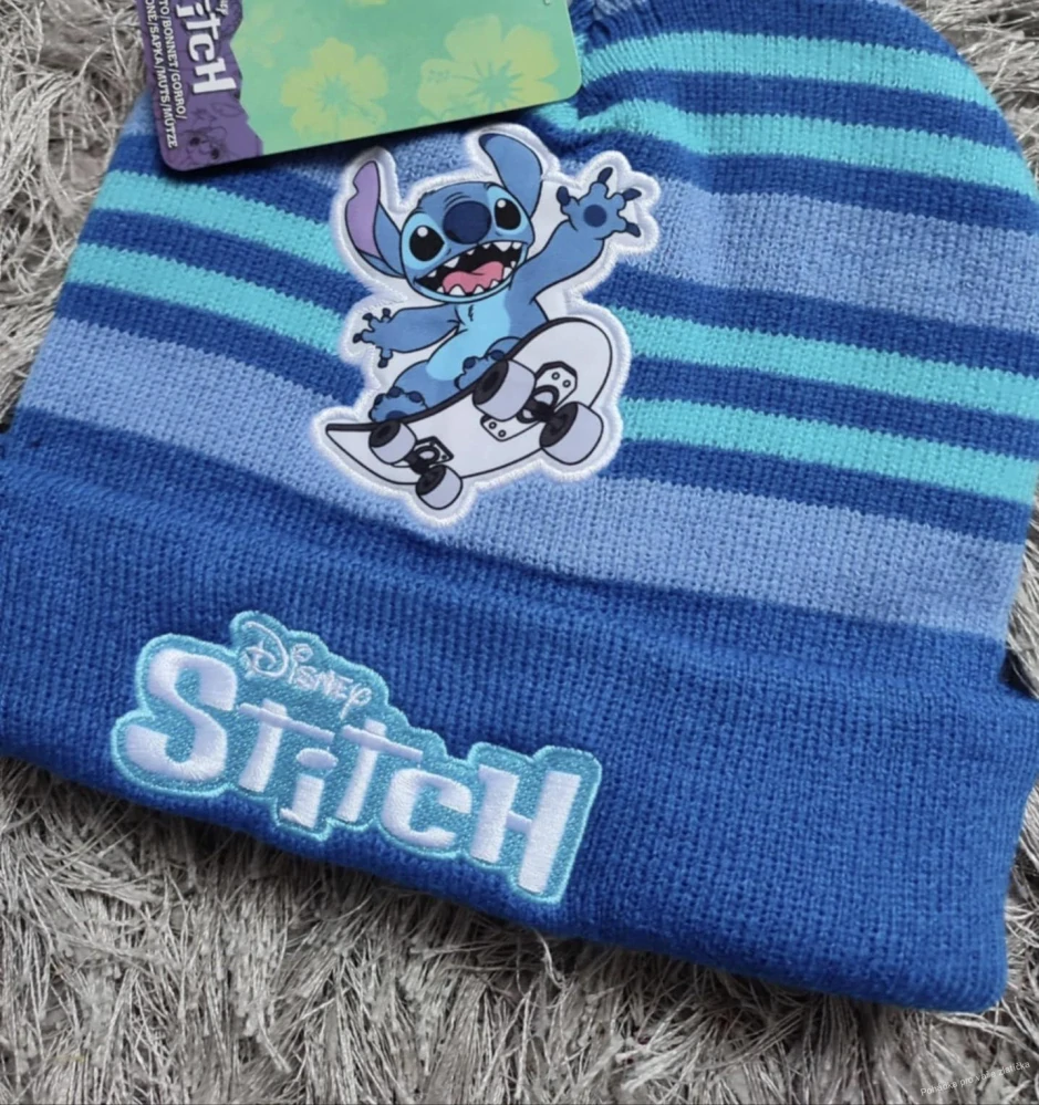 Zimní čepice STITCH