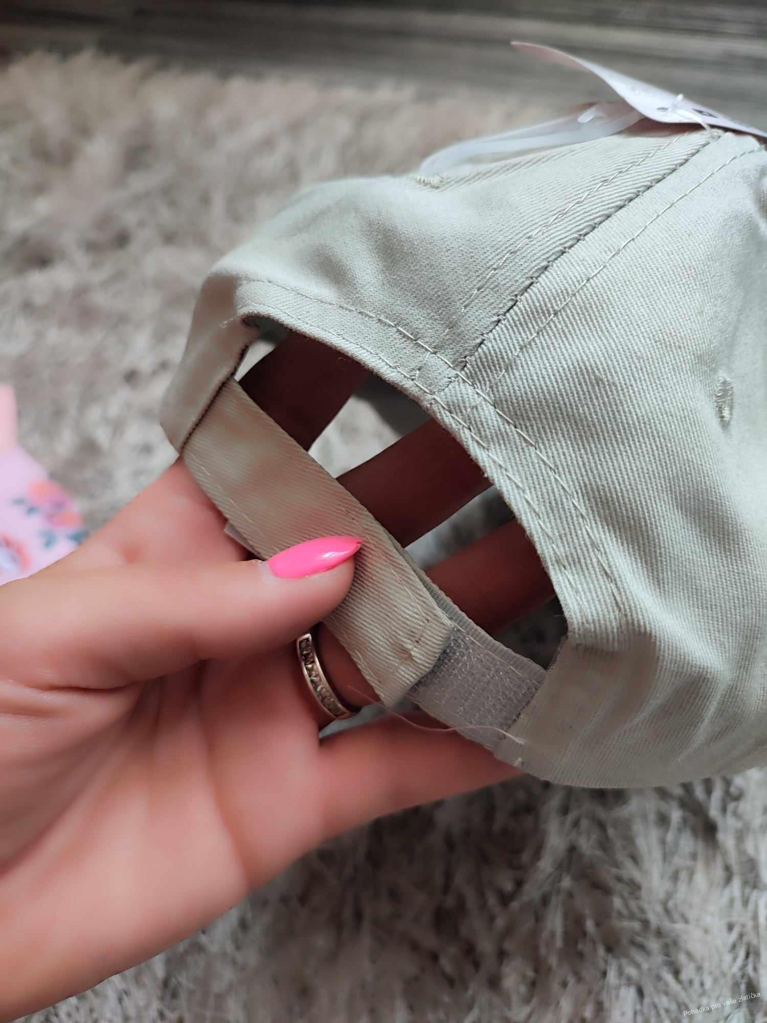 Dívčí kšiltovka NaNaNa Surprise