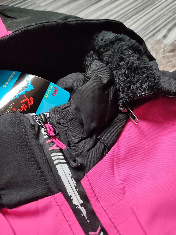 Dívčí zimní bunda KUGO 