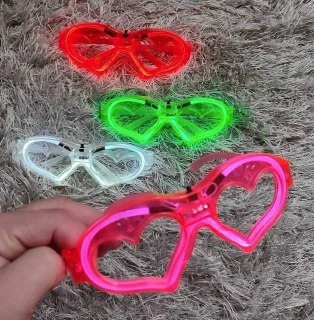 LED BRÝLE SRDCE